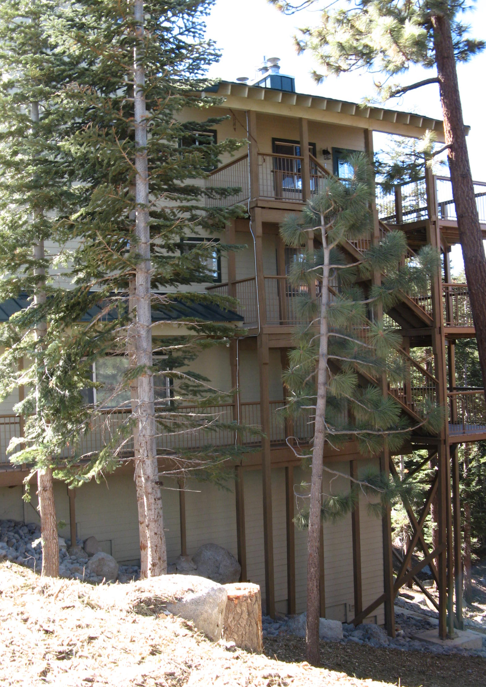Tahoe Condo outside